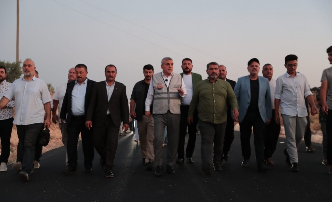 Kırsal mahalleler konforlu yollara kavuşuyor