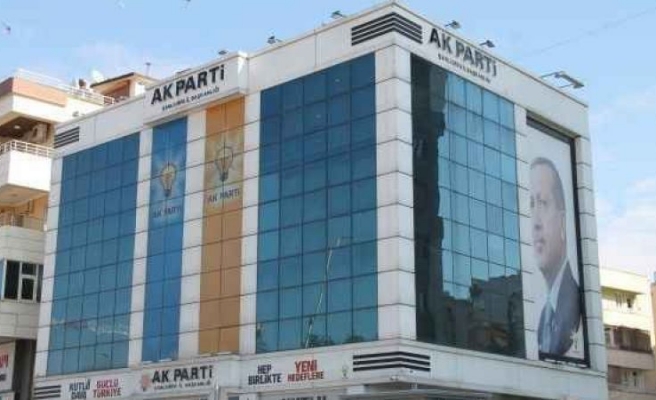 AK Parti'de değişim! İlçe yönetimleri gidecek...