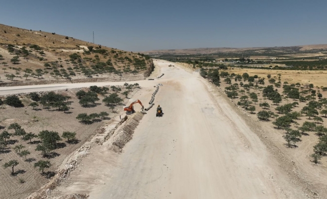 Başkan Beyazgül: Şanlıurfa’ya ikinci bir çevre yolu kazandırıyoruz