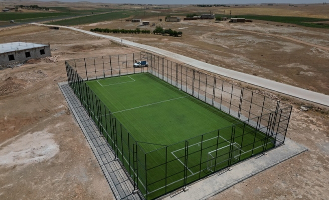 Eyyübiye’de yapıma tamamlanan 27 halı saha hizmete girdi