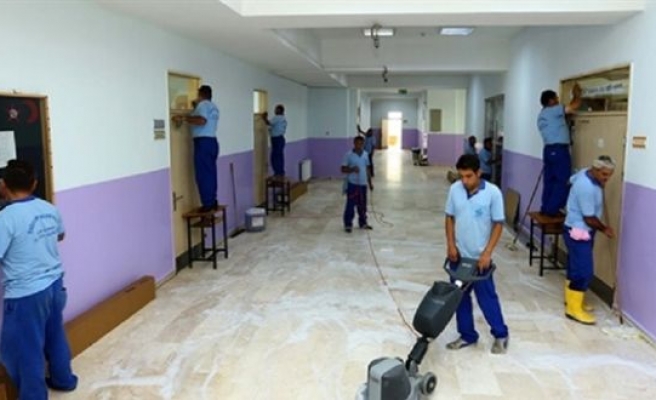 Urfa'da İŞKUR üzerinden okullara 2 bin 500 personel alınacak