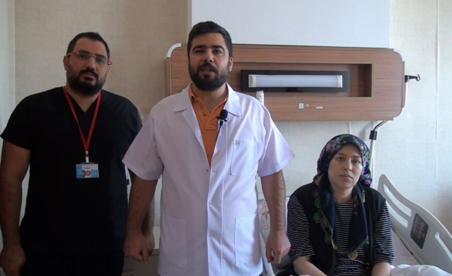 Girişimsel işlem ile aynı anda iki operasyon yapılan hasta hayata tutundu.