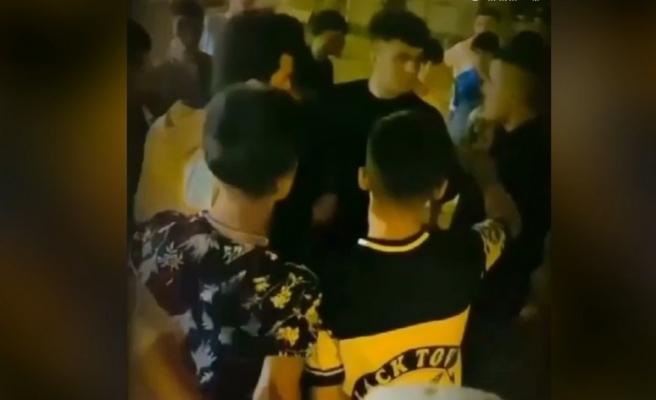 Urfa'da bıçaklı saldırı kamerada