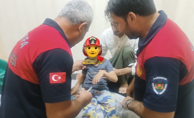 Urfa’da parmağına yüzük sıkışan çocuğun imdadına itfaiye yetişti