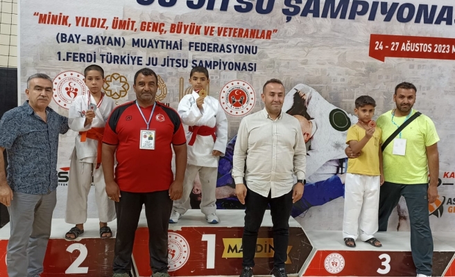 Eyyübiyeli minikler şampiyonadan dereceyle döndü