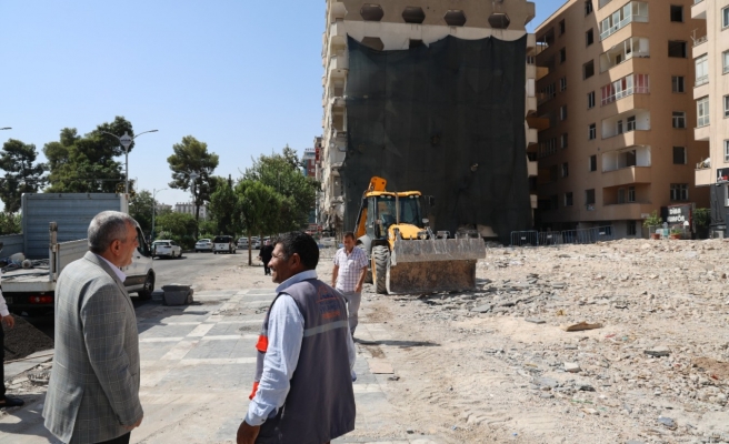 Depremden etkilenen Bahçelievler’de çevre düzenlemesi