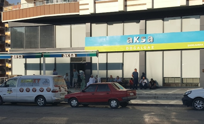 Aksa Doğalgaz'ın şube sayısı ikiye çıksa da kuyruk çilesi bitmiyor