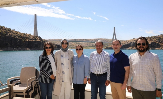 Vali Şıldak Takoran Vadisi’ni gezdi