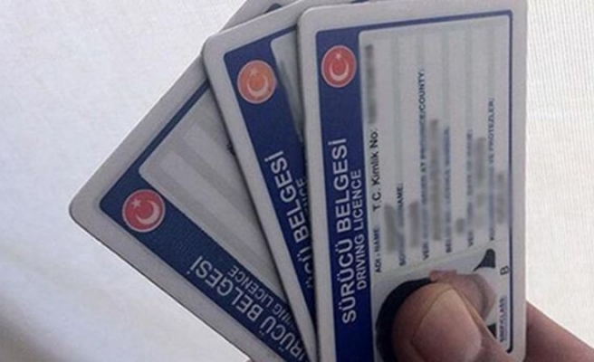 Ehliyet ve kimlik için yeni dönem başladı! Katılımcı sayısı yüksek