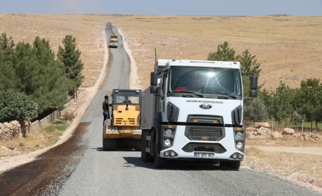 Büyükşehir’den 2 ilçede sathi asfalt çalışması