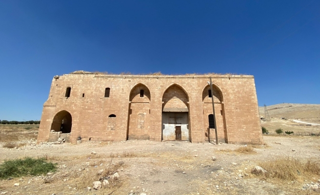 Tarihi kilise yıkılma tehlikesiyle meclis gündemine taşındı