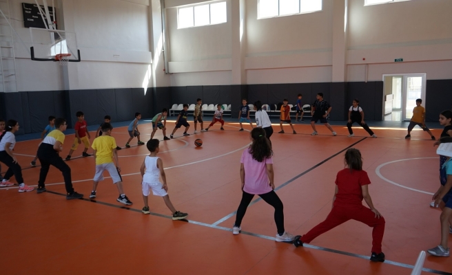 Karaköprü Belediyesinin spor kurslarına çocuklardan tam not
