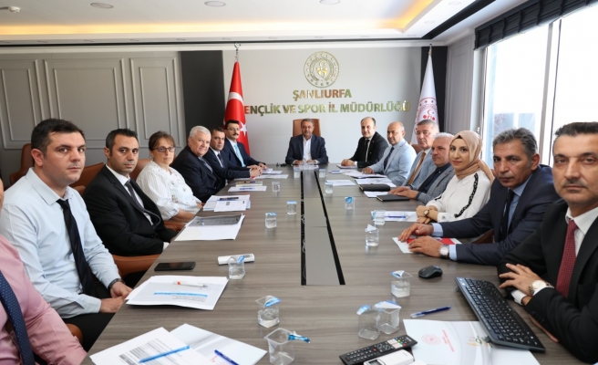 Vali Şıldak: Gençlerimizi önemsiyoruz