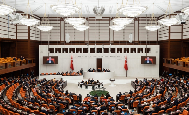 Meclis'te milyonlarca kişiyi ilgilendiren düzenlemeler için mesai başlıyor