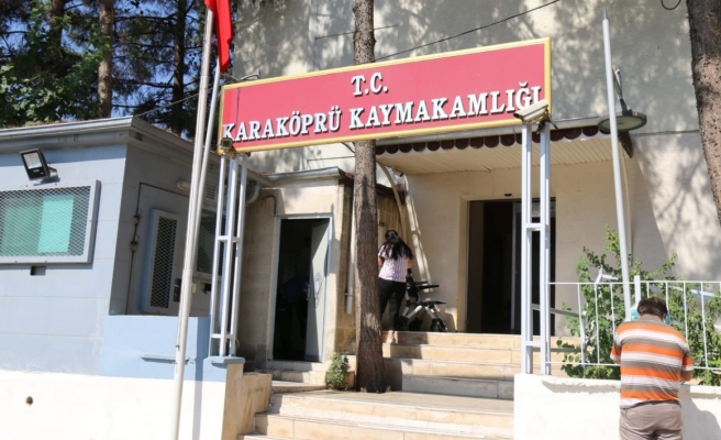 Karaköprü Kaymakam’lığından öğrencilere destek