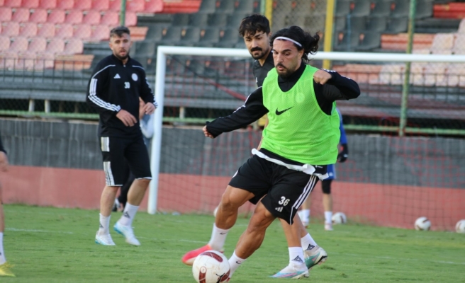 Lider Karaköprü Belediyespor! 4'te 4...