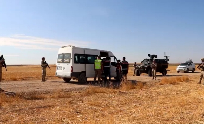 Şanlıurfa'da göçmen kaçakçılarına büyük darbe!