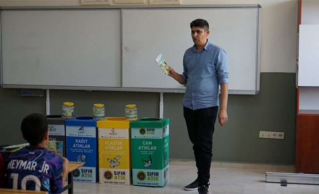 Karaköprü kırsalında çocuklar geri dönüşümü öğreniyor