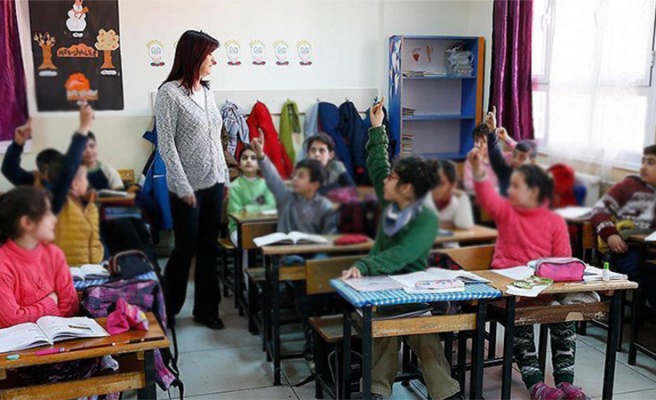 Urfa'da öğretmen başına düşen öğrenci sayısı rekor seviyede