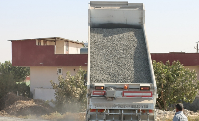 Harran'ın kırsal yolları yenilendi