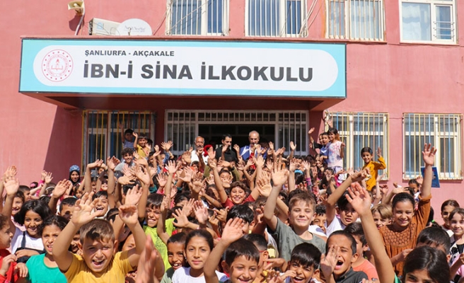 Akçakale Belediye Başkanı Yalçınkaya'dan öğretmenlere sürpriz ziyaret