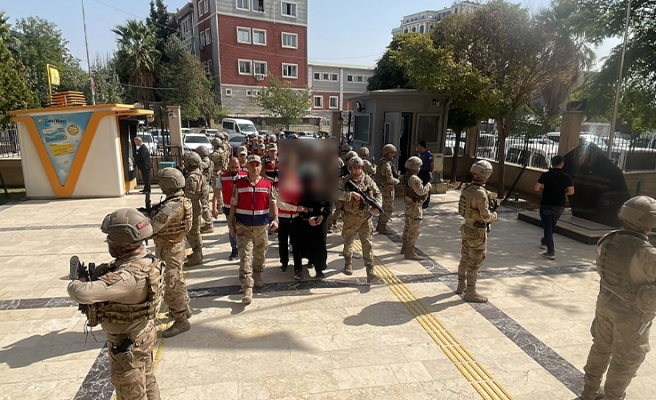 Urfa merkezli terör operasyonunda zanlılar adliyeye sevk edildi