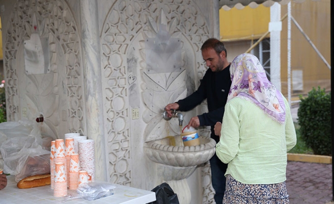 Karaköprü'de ikram çeşmesinden çorba akıyor