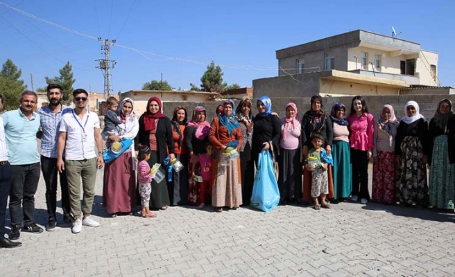 Karaköprü kırsalında sağlık ve geri dönüşüm eğitimleri veriliyor