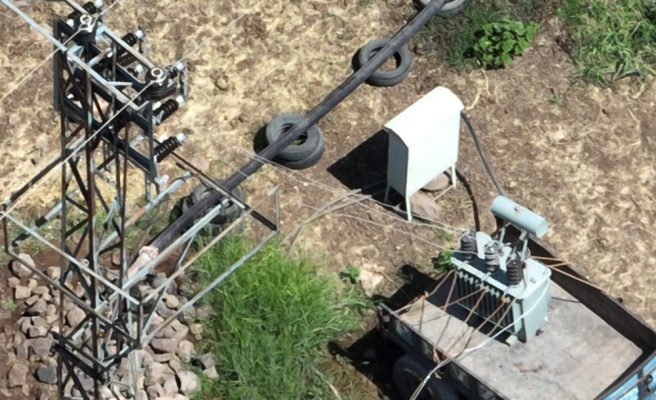 Eyyübiye’de kırsalda kaçak trafolara el konuldu