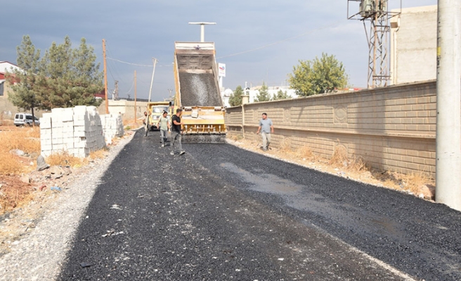 Viranşehir'de kırsal mahalleler asfaltla buluşuyor!