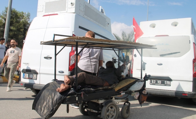 Filistin aşkı engel tanımadı!