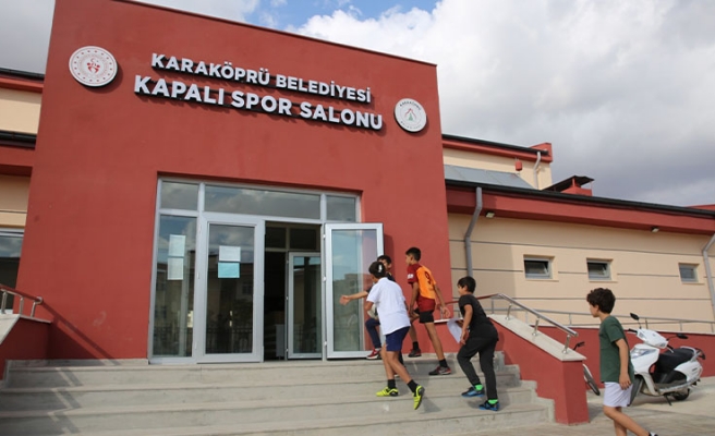 Karaköprü'de çocuklar ücretsiz spor kurslarıyla hayallerine koşuyor