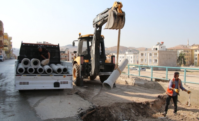 Yollar yenileniyor, mahalleler değişiyor