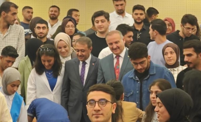 Vali Şıldak, Harran Üniversitesi Öğrencileri İle Buluştu