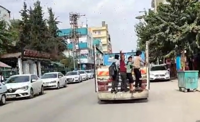 Akçakale'de öğrencilerin tehlikeli yolculuğu