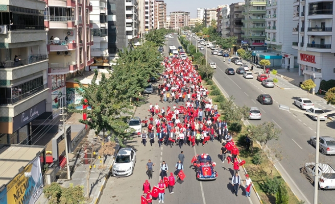 Karaköprü'de Cumhuriyet'in yüzüncü yılı coşkuyla kutlandı