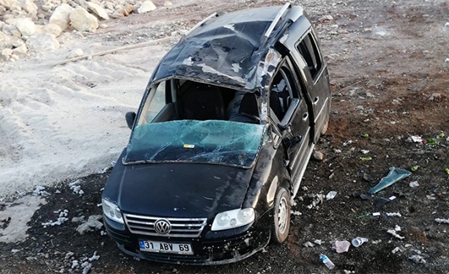 Şanlıurfa’da araç takla attı! 2 yaralı