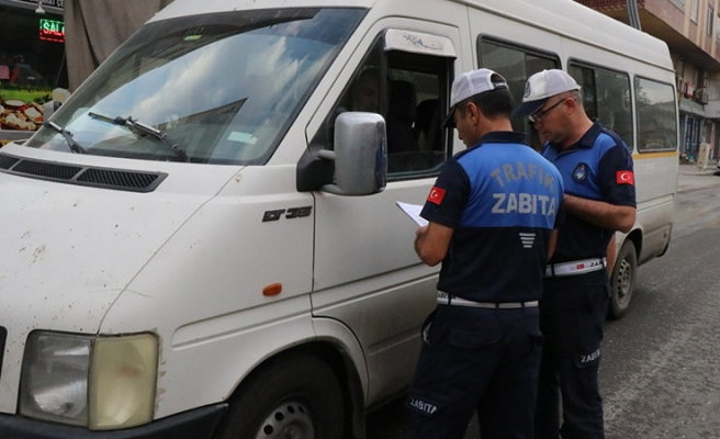 Büyükşehir zabıtadan okul servislerine yönelik denetim