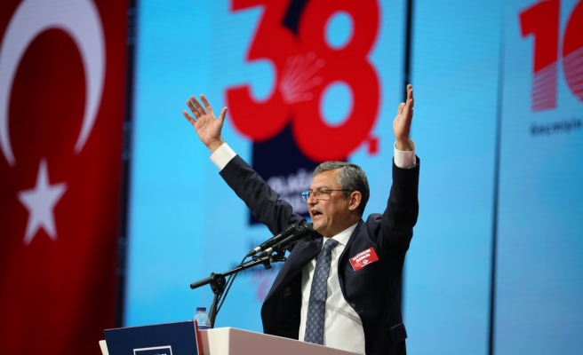 CHP’nin yeni genel başkanı Özgür Özel oldu