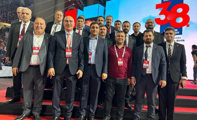 Karadağ’dan yeni Genel Başkan Özgür Özel'e tebrik mesajı