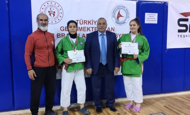 Urfalı kızlar Kuraş şampiyonasında şampiyon