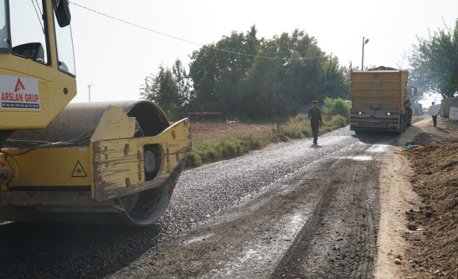 Haliliye’de kırsal mahallelerde yol çalışması