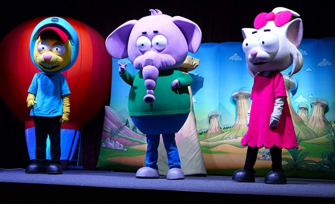 Kral Şakir Karaköprü'de çocuklarla buluştu