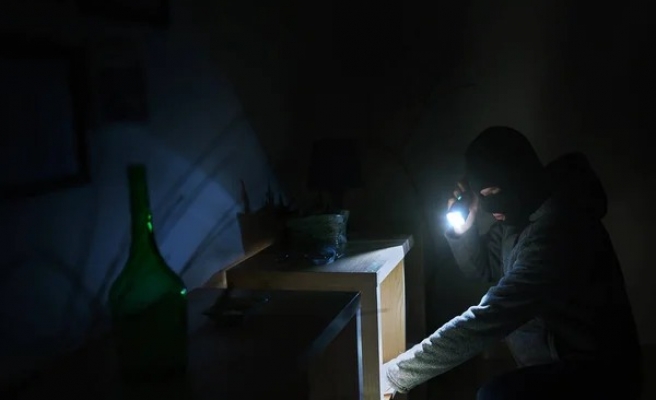 Emniyetten hırsızlık operasyonu