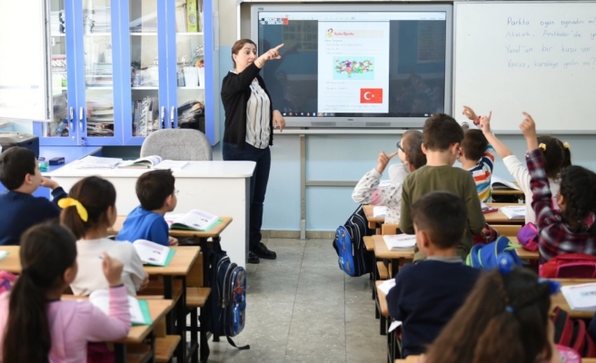 Ders ücreti karşılığında çalışan öğretmenlerin ücretlerine yüzde 25 artış