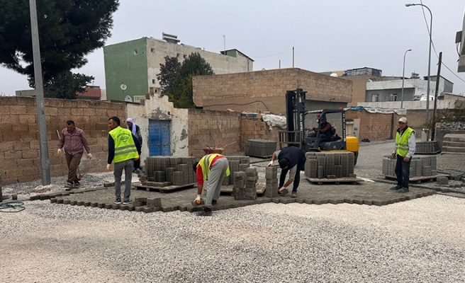 Viranşehir Belediyesi altyapı çalışmaları ile yolları iyileştiriyor