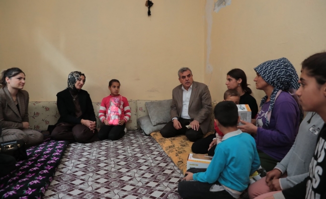 Başkan Beyazgül ve Başkan Çakmak’tan ev ziyaretleri