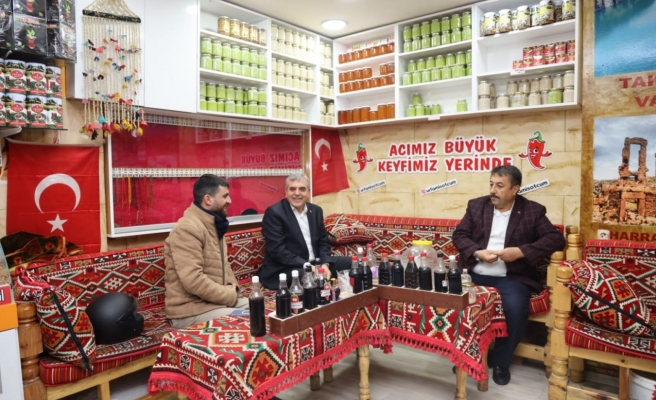 Başkan Beyazgül esnafı ziyaret etti