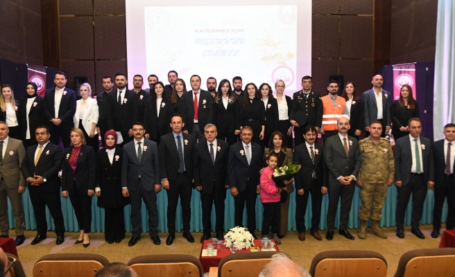 Şanlıurfa'da Öğretmenler Günü coşkuyla kutlandı