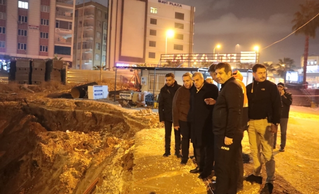 Başkan Beyazgül kollektör hattındaki çalışmaları inceledi